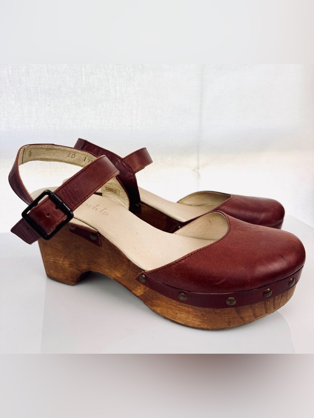 Five Worlds Women's Brown Leather Mary Jane Clog wood Heels studded 10 EUC - Picture 2 of 9